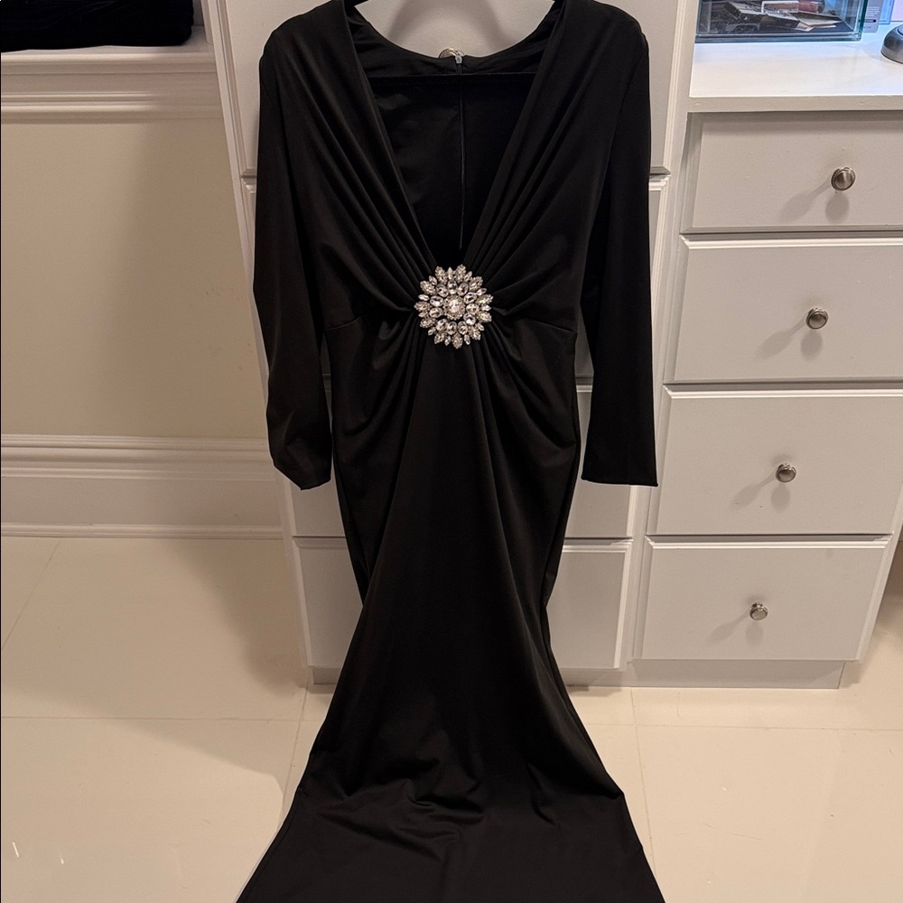 Elegant Black Evening Gown